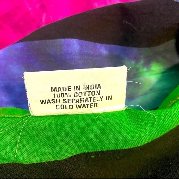 Glow Industries Alice And The Caterpillar Tie Dye Bed Spread/Throw 80“ x 82” - Picture 5 of 5